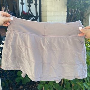Light grey lululemon skirt